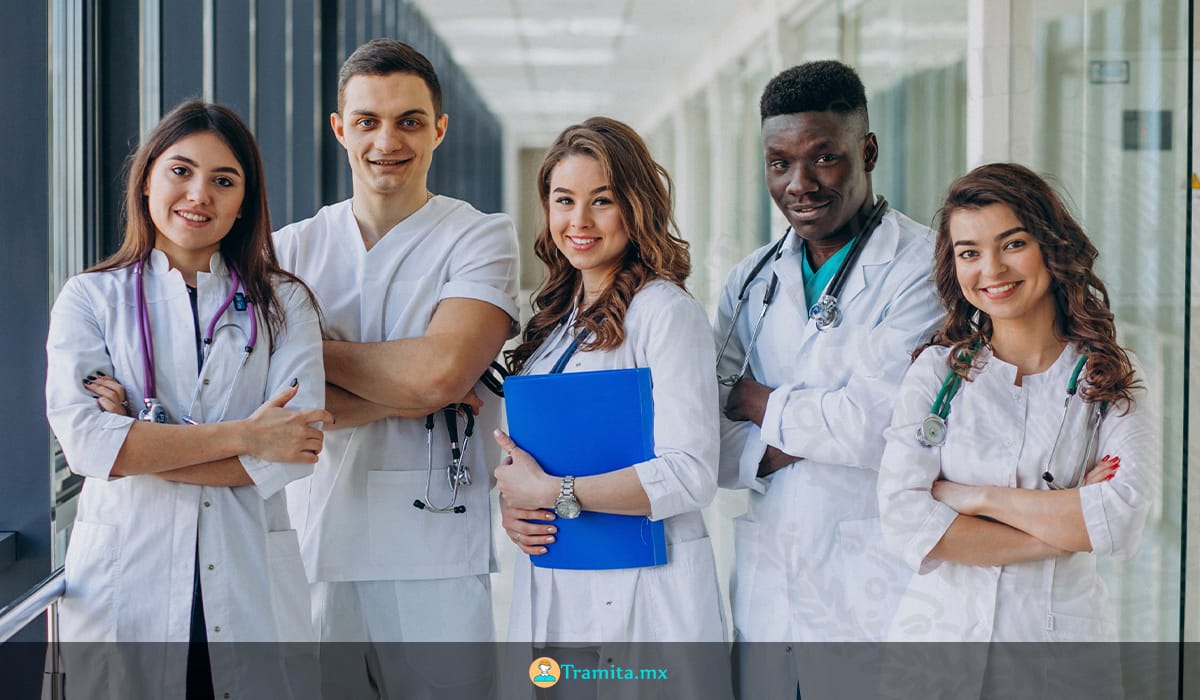 Convocatoria para Selección de personal Médico y de Enfermería 2022